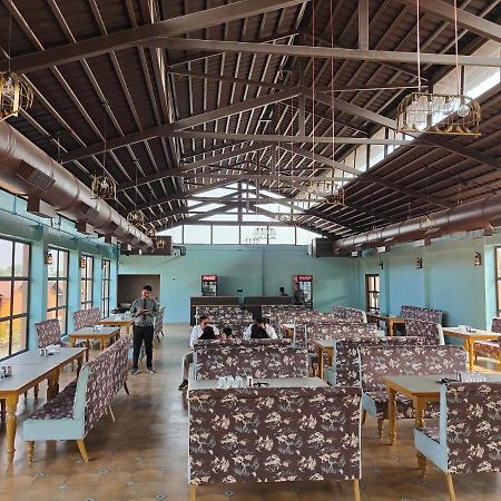 Nirvana Resort And Restaurant Garudeshwar Exterior foto